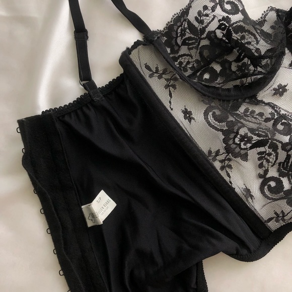 Vintage Style “Papillon Blanc” Bustier Corset Top - Picture 3 of 5